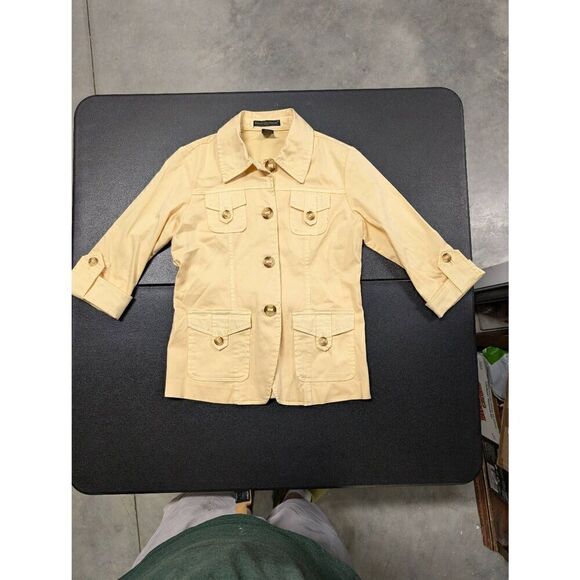 Preswick & Moore Yellow Jacket with Big Buttons Detail Built in Belt  Women's PS - Picture 2 of 6